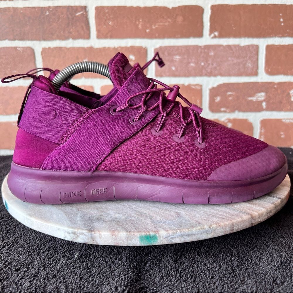 Nike Womens Free Rn CMTR Shoes Size 9.5 Athletic Knit Running Training Sneakers.
